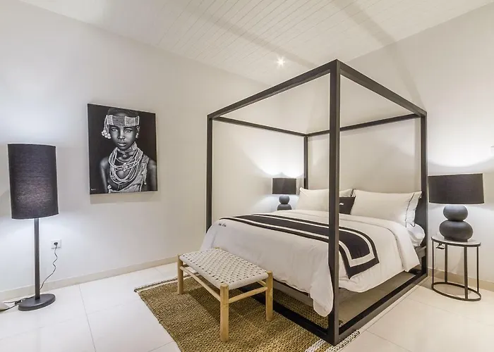 Villa Villa Kusuma - Luxury Ocean View 5Br Pool Villa & Private Pickleball Court *