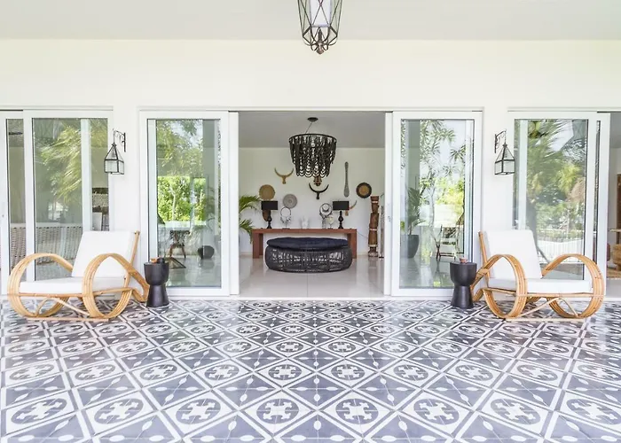 Villa Kusuma - Luxury Ocean View 5Br Pool Villa & Private Pickleball Court * Uluwatu