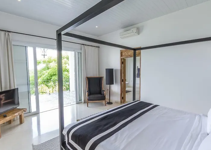 Villa Villa Kusuma - Luxury Ocean View 5Br Pool Villa & Private Pickleball Court Uluwatu (Bali)