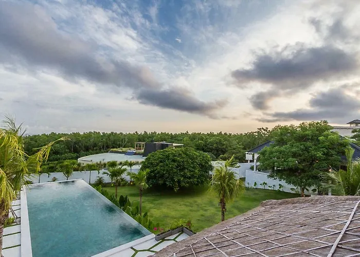 Villa Kusuma - Luxury Ocean View 5Br Pool Villa & Private Pickleball Court *