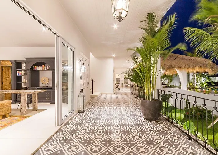 Villa Kusuma - Luxury Ocean View 5Br Pool Villa & Private Pickleball Court * Uluwatu (Bali)