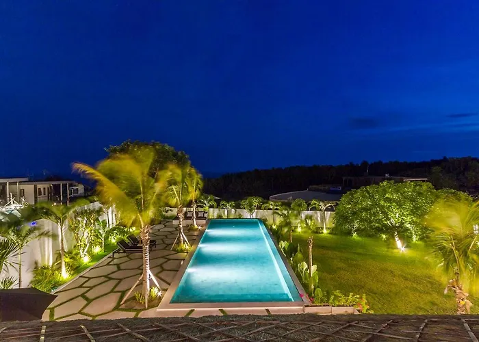 Villa Villa Kusuma - Luxury Ocean View 5Br Pool Villa & Private Pickleball Court *