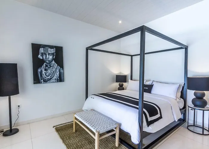 Villa Kusuma - Luxury Ocean View 5Br Pool Villa & Private Pickleball Court Uluwatu (Bali)