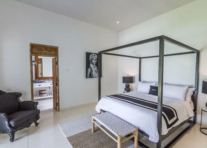 Villa Villa Kusuma - Luxury Ocean View 5Br Pool Villa & Private Pickleball Court